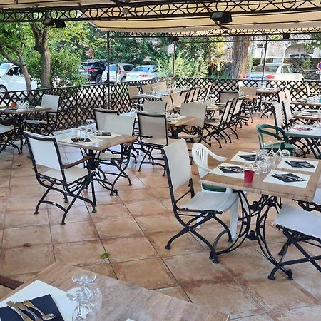 Logis Hotel Restaurant Les Cedres Joyeuse Esterno foto