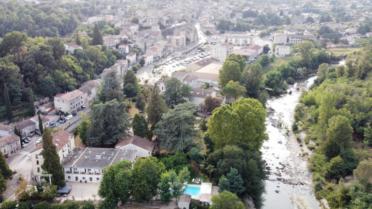 Logis Hotel Restaurant Les Cedres Joyeuse Esterno foto