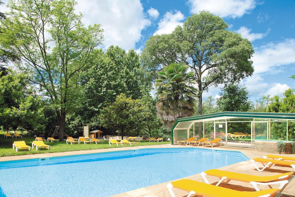 Logis Hotel Restaurant Les Cedres Joyeuse Esterno foto